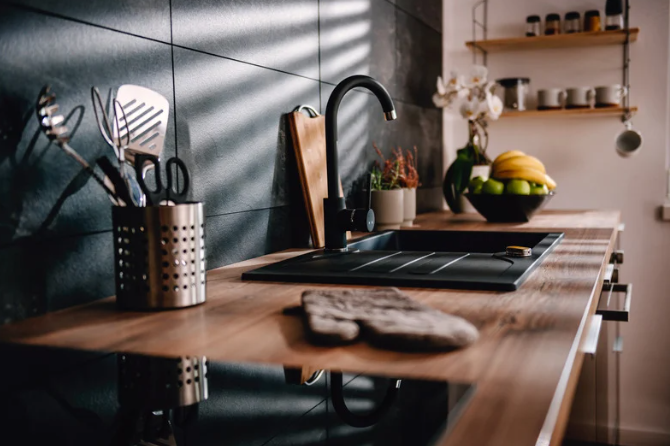 blue and white kitchen tips